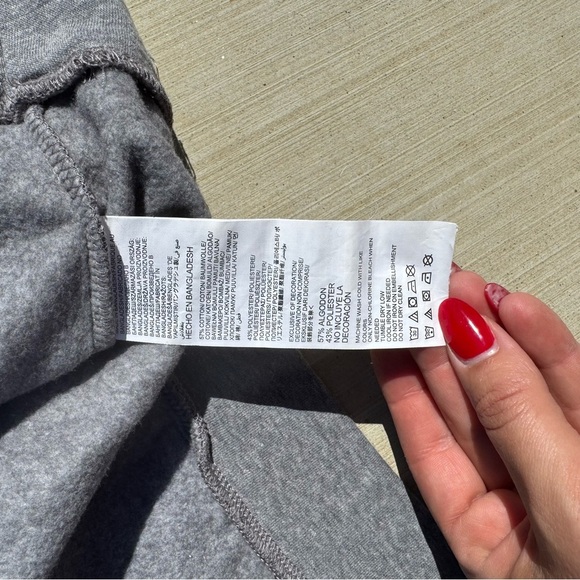 Los Angeles Rams Women’s Pullover Sweatshirt, NFL Official Size Large - Picture 3 of 6